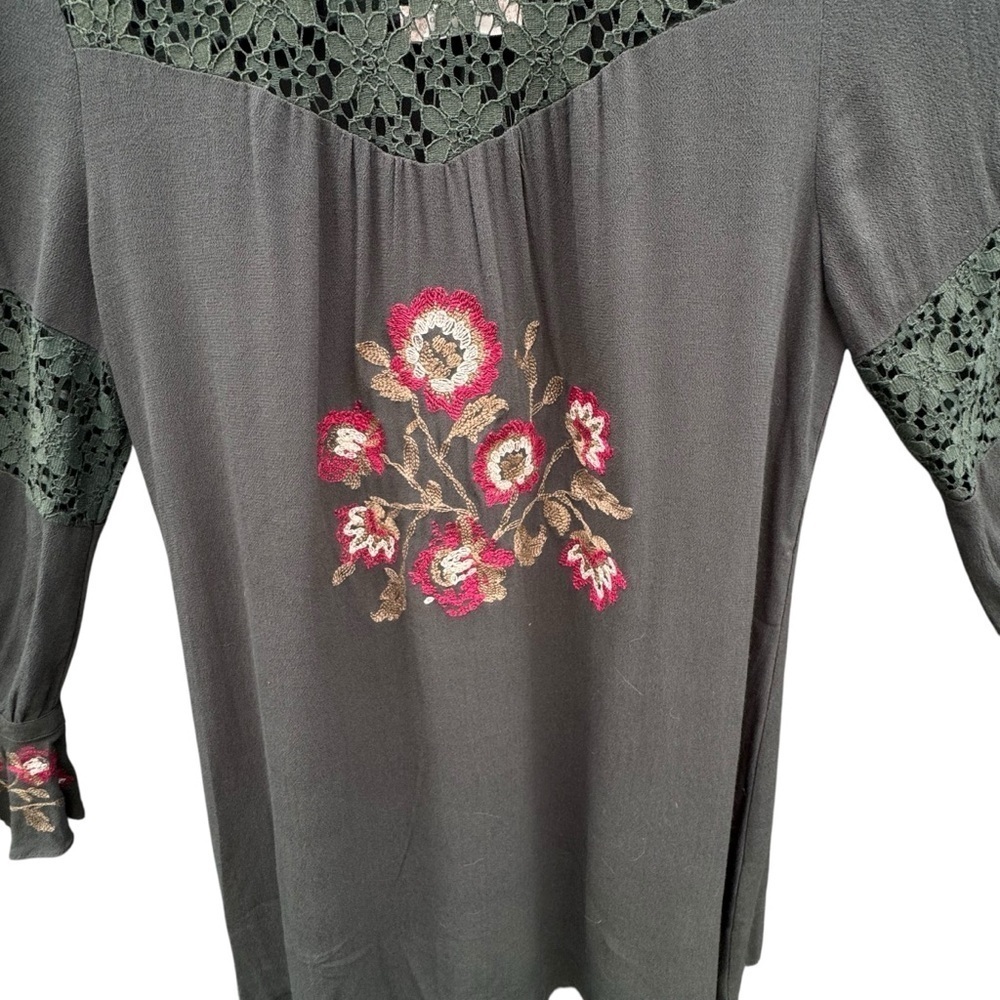 Altar'd State Green Ruffled Embroidered Tunic 3/4 sleeve - Picture 9 of 16